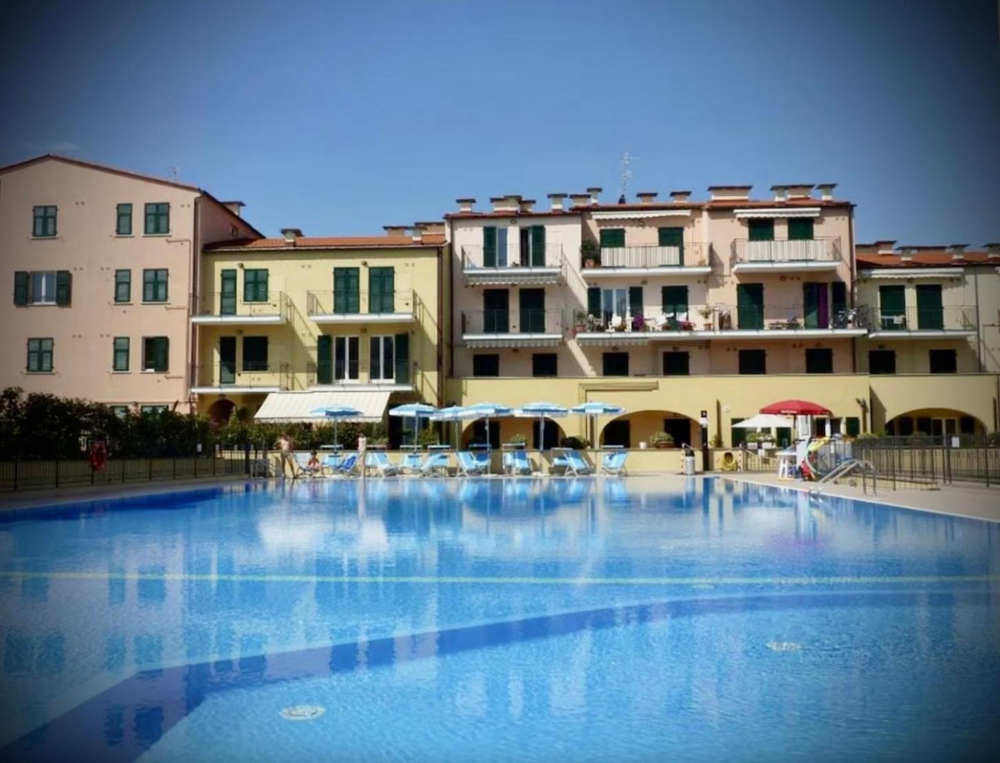 Studio Mer Piscine Cala Di Sole Imperia Italie Mono Locale Une Seule Piece Εξωτερικό φωτογραφία