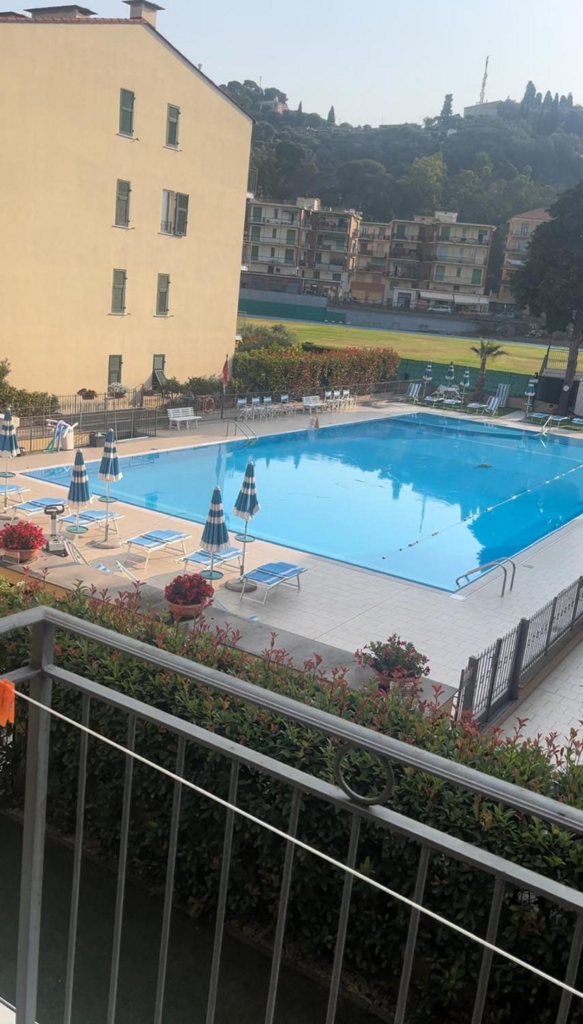 Studio Mer Piscine Cala Di Sole Imperia Italie Mono Locale Une Seule Piece Εξωτερικό φωτογραφία